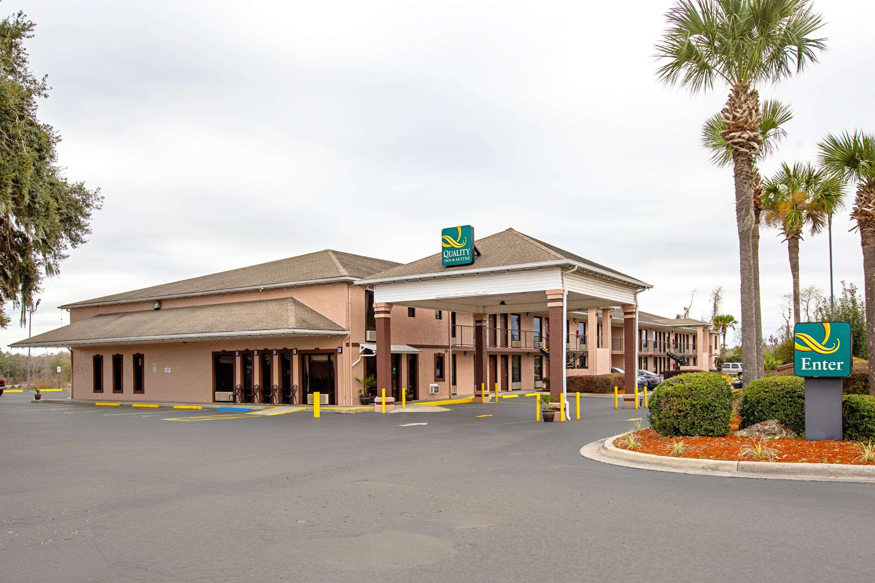Quality Inn & Suites Live Oak I-10 Exit 283 Exterior photo